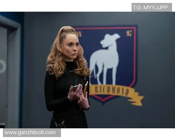 美剧中的足球明星如何在荧幕上展现运动魅力与人生挑战